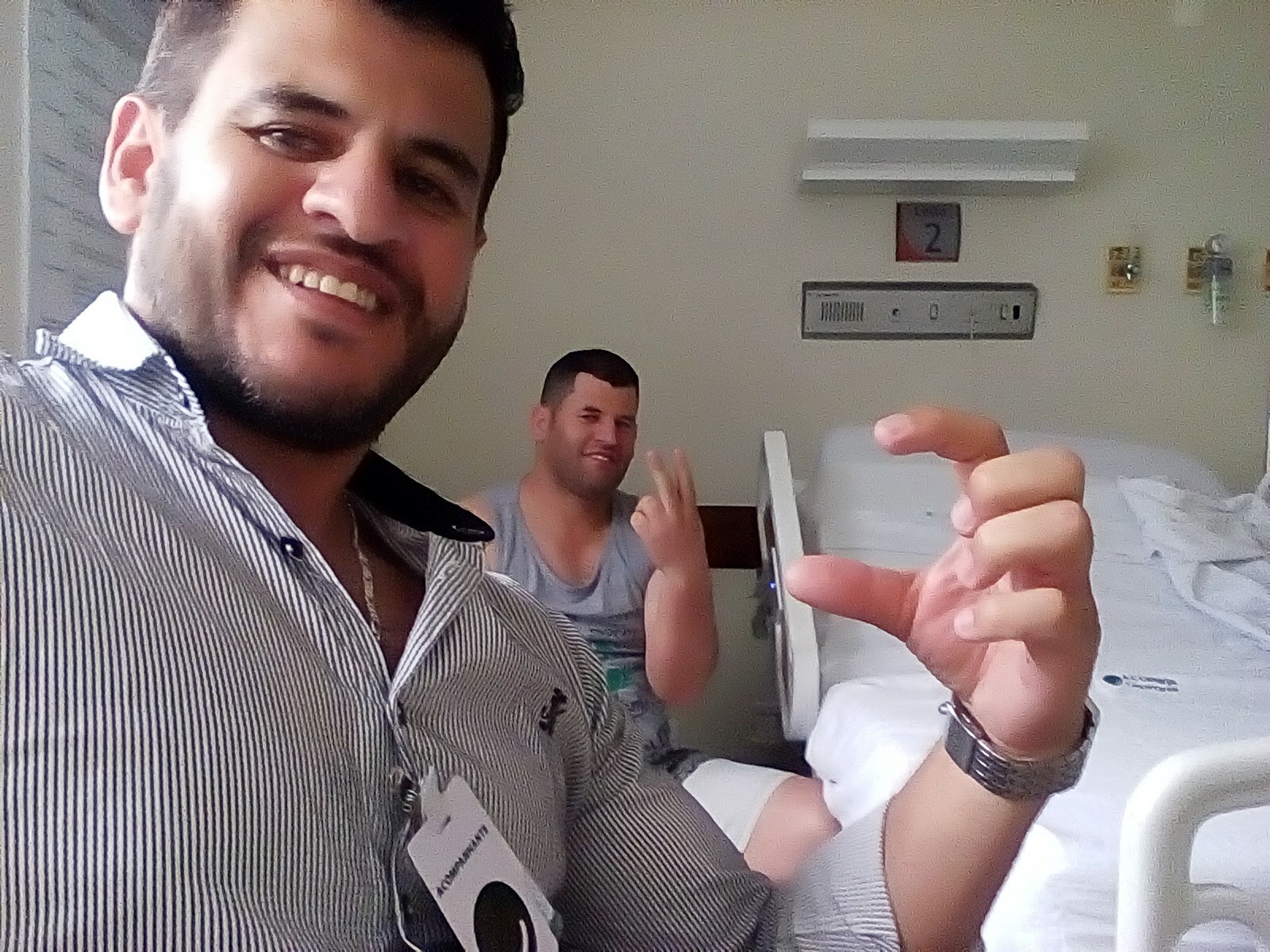 Presidente fundador da CAV visitando paciente internado no hospital